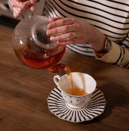 Cómo preparar el té correctamente en casa (y evitar que quede amargo o sin sabor)